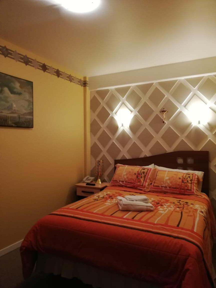Hotel "Virgen Del Socavon" Oruro Esterno foto
